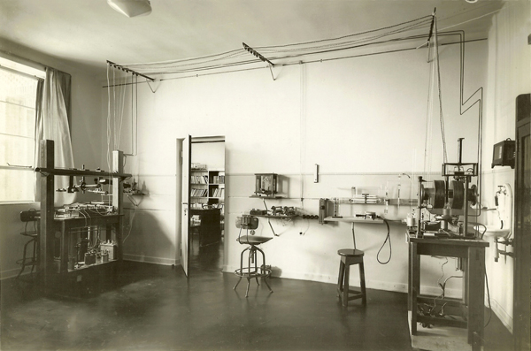 A physics lab in the Rockefeller. Click on it to get a larger image